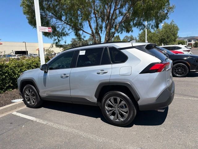 2022 Toyota RAV4 Hybrid XLE Premium