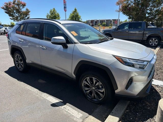 2022 Toyota RAV4 Hybrid XLE Premium