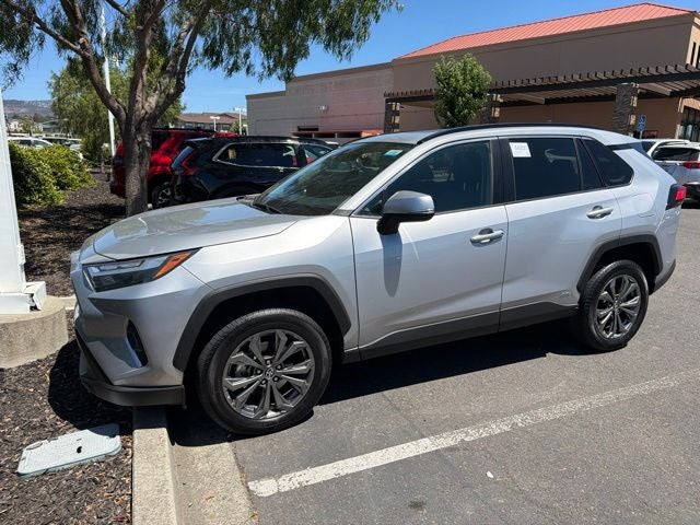 2022 Toyota RAV4 Hybrid XLE Premium