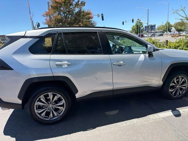 2022 Toyota RAV4 Hybrid XLE Premium