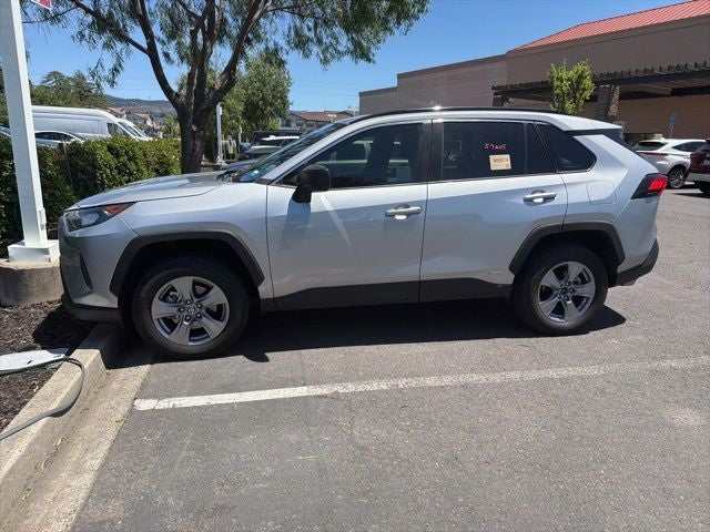2022 Toyota RAV4 Hybrid LE