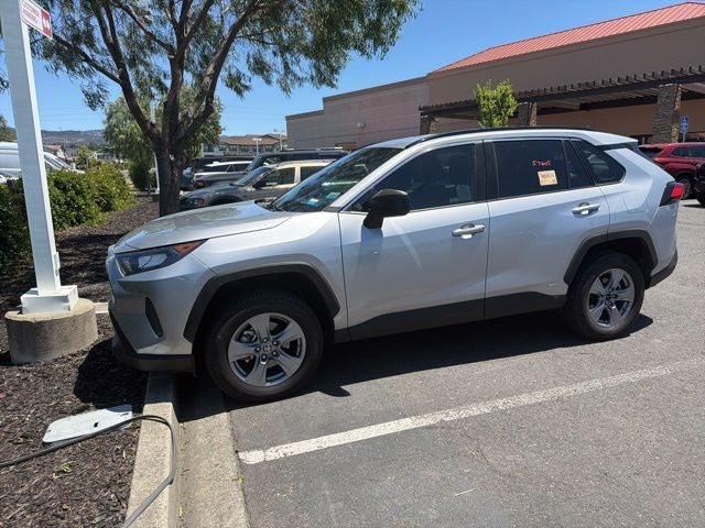 2022 Toyota RAV4 Hybrid LE