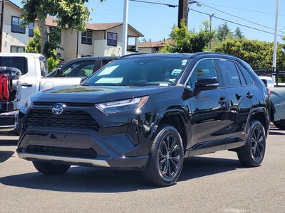 2022 Toyota RAV4 Hybrid SE