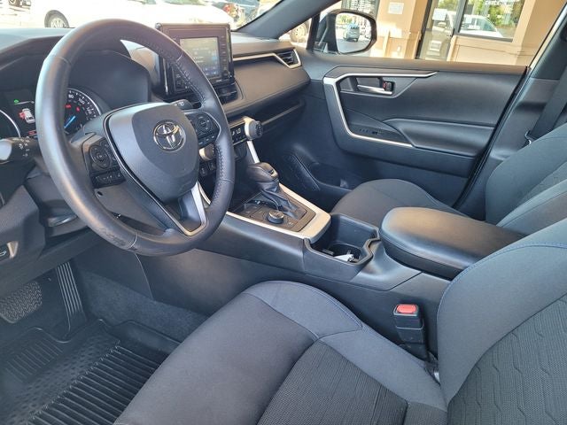 2022 Toyota RAV4 Hybrid SE