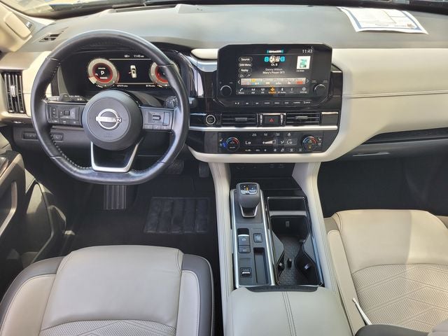 2022 Nissan Pathfinder Platinum