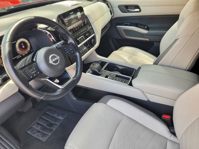 2022 Nissan Pathfinder Platinum