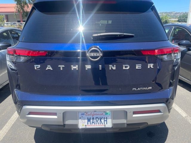 2022 Nissan Pathfinder Platinum