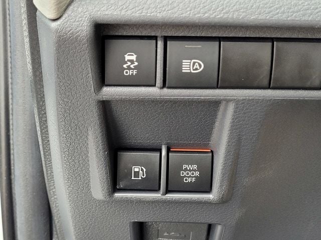 2021 Toyota Sienna LE 8 Passenger