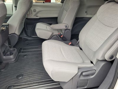 2021 Toyota Sienna LE 8 Passenger