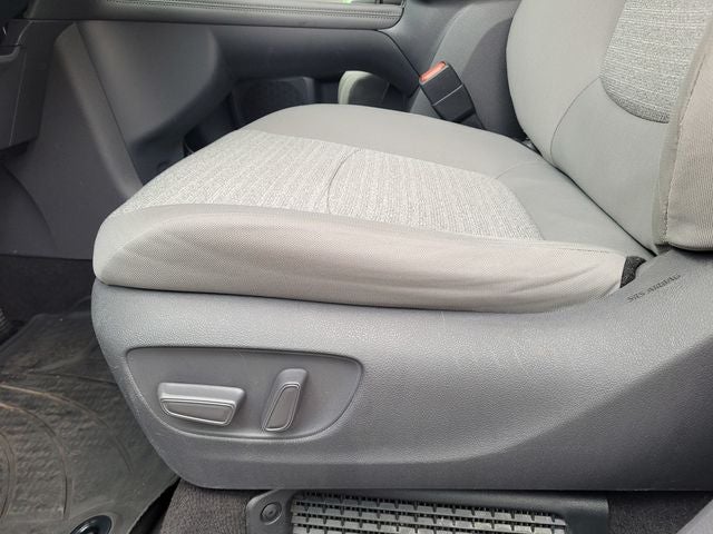 2021 Toyota Sienna LE 8 Passenger