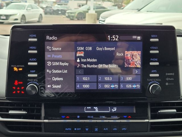 2021 Toyota Sienna LE 8 Passenger