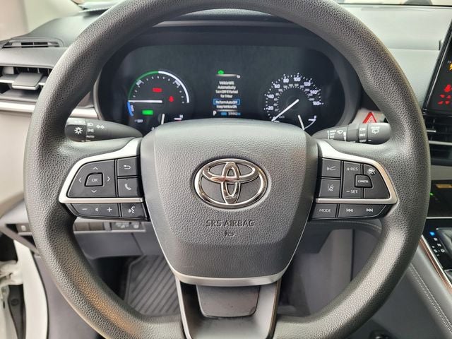2021 Toyota Sienna LE 8 Passenger