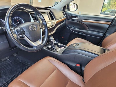 2017 Toyota Highlander Limited