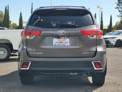 2017 Toyota Highlander Limited