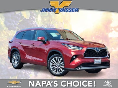 2022 Toyota Highlander Hybrid Platinum