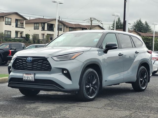2024 Toyota Highlander Hybrid LE Nightshade
