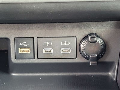 2024 Toyota Highlander Hybrid LE Nightshade