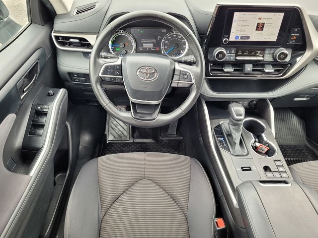 2024 Toyota Highlander Hybrid LE Nightshade