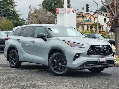 2024 Toyota Highlander Hybrid LE Nightshade