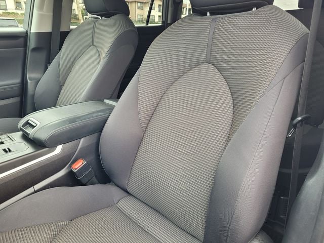 2024 Toyota Highlander Hybrid LE Nightshade