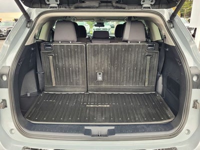 2024 Toyota Highlander Hybrid LE Nightshade