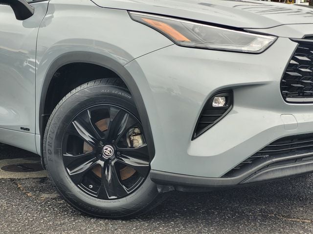 2024 Toyota Highlander Hybrid LE Nightshade