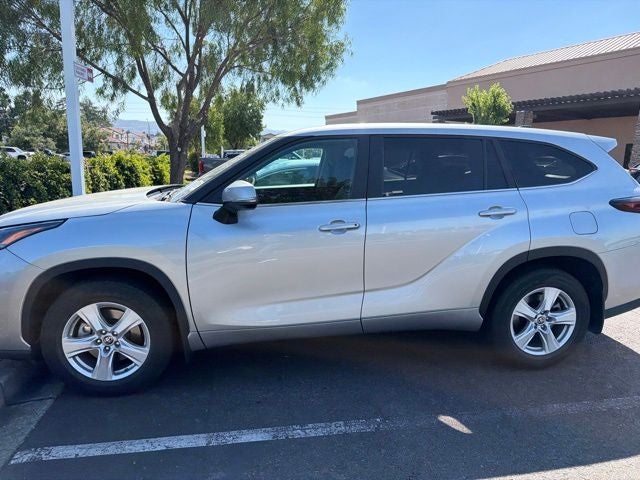 2024 Toyota Highlander LE