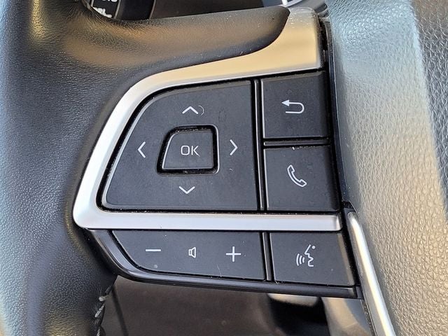 2024 Toyota Highlander LE - Photo 29