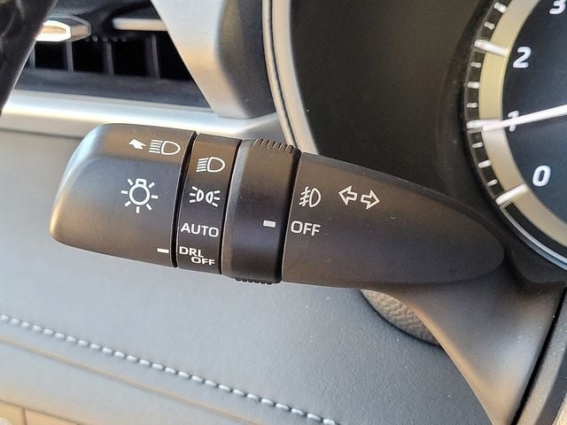 2024 Toyota Highlander LE - Photo 32
