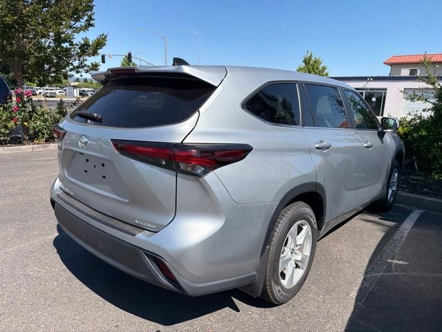 2024 Toyota Highlander LE