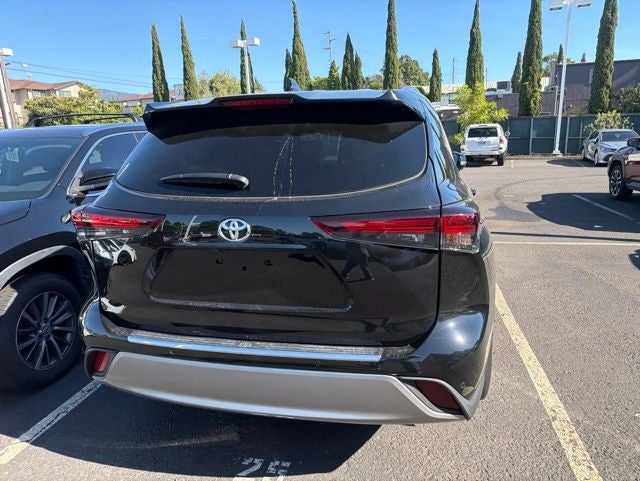 2024 Toyota Highlander Platinum