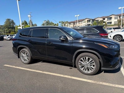 2024 Toyota Highlander Platinum