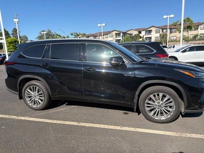 2024 Toyota Highlander Platinum