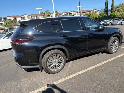2024 Toyota Highlander Platinum