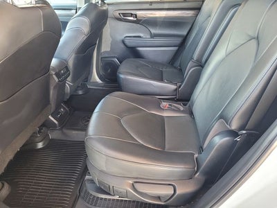 2023 Toyota Highlander Hybrid Limited