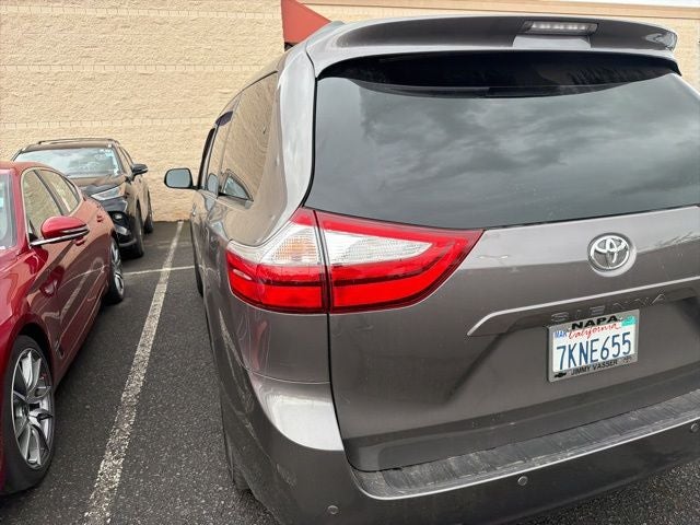 2015 Toyota Sienna L 7 Passenger