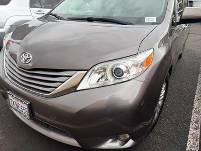 2015 Toyota Sienna L 7 Passenger