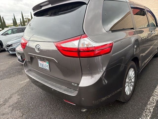 2015 Toyota Sienna L 7 Passenger