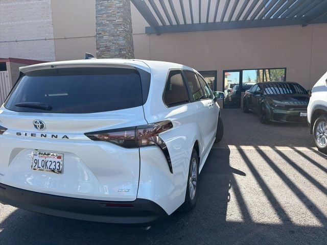 2025 Toyota Sienna XLE