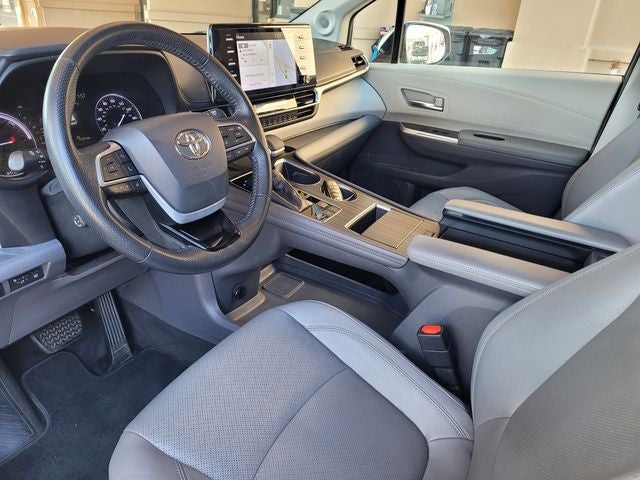 2021 Toyota Sienna Limited 7 Passenger
