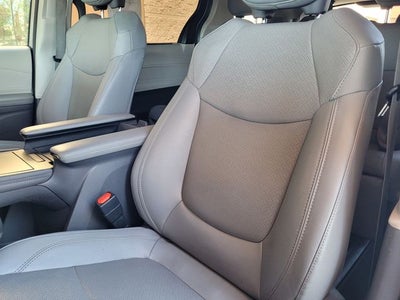 2021 Toyota Sienna Limited 7 Passenger