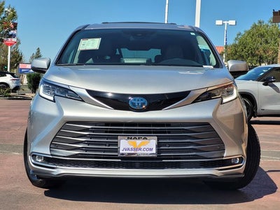 2021 Toyota Sienna Limited 7 Passenger