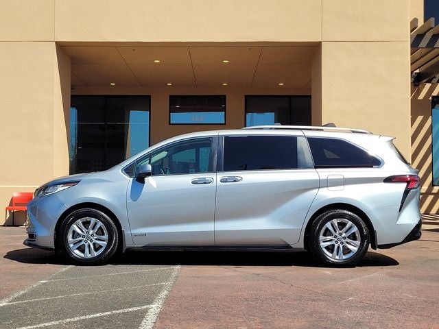 2021 Toyota Sienna Limited 7 Passenger