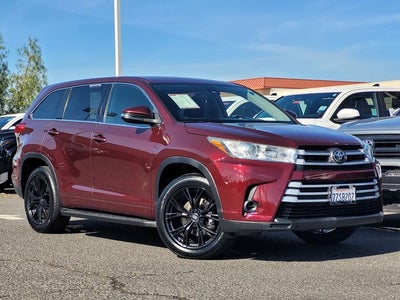 2017 Toyota Highlander LE