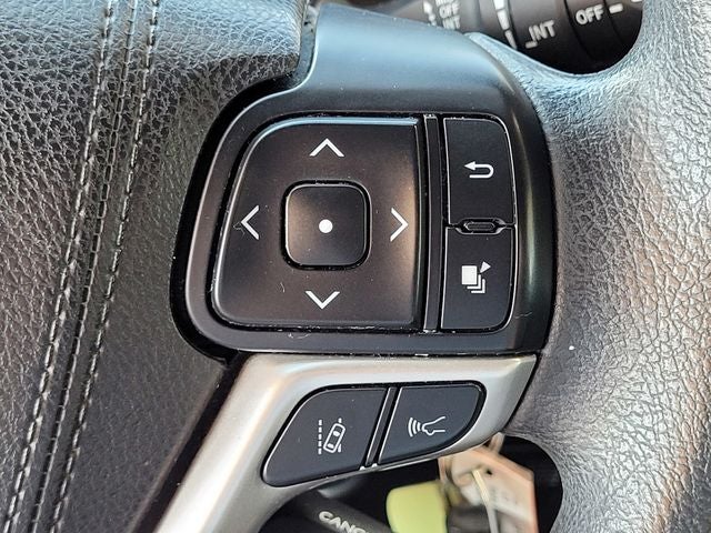 2017 Toyota Highlander LE