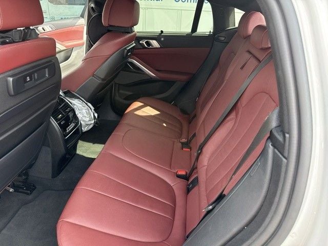2022 BMW X6 M50i