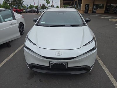 2025 Toyota Prius LE