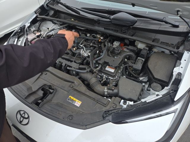 2025 Toyota Prius LE