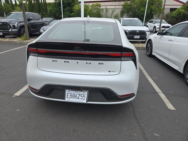 2025 Toyota Prius LE