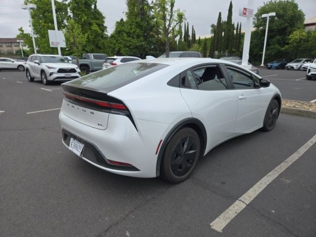 2025 Toyota Prius LE
